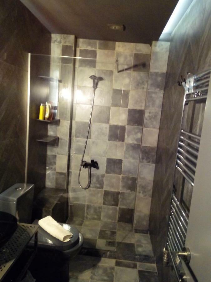 Agias Sofias suite Tesalónica Exterior foto